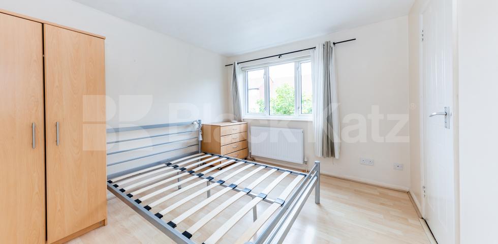 			UNDER OFFER!, 4 Bedroom, 1 bath, 1 reception House			 Bunning Way, CALEDONIAN ROAD - KINGS CROSS